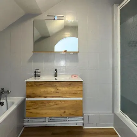 Les Pieds Dans L'eau - 4chambres 10personnes - & Proche Holiday home