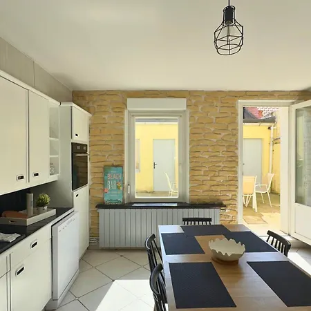 Holiday home Les Pieds Dans L'eau - 4chambres 10personnes - & Proche *